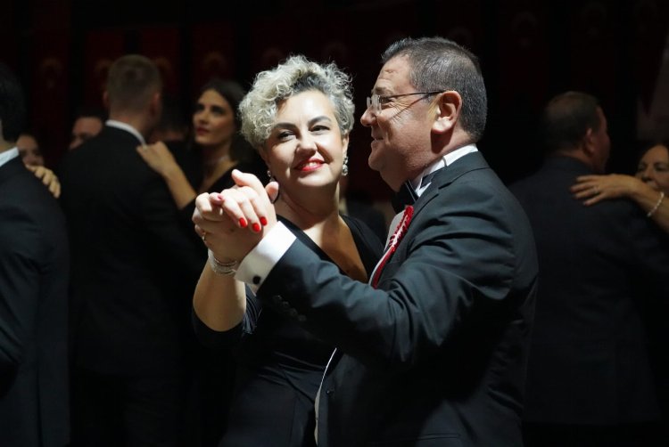 Milas’ta Cumhuriyet Balosu coşkusu