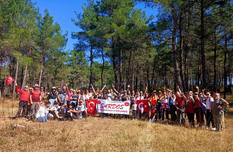 SARDOS: Çöplük bir dünyaya doğru hızla ilerliyoruz