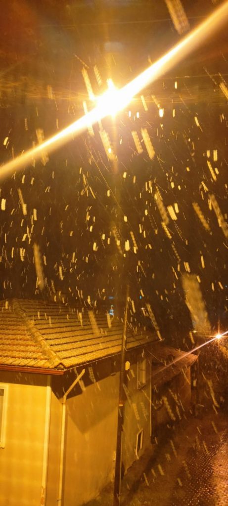 Bursa Keles’te yağmur yerini ‘kar’a bıraktı