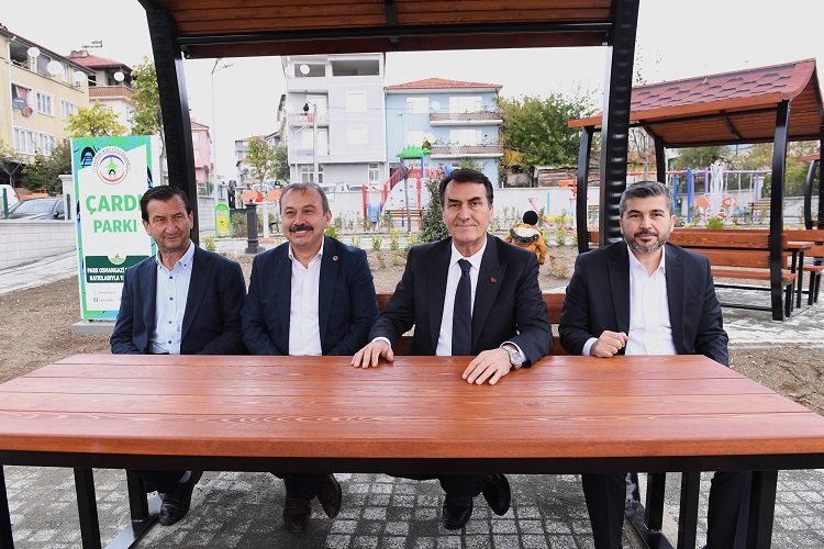 Bursa Osmangazi Belediyesi’nden Harmancık’a park