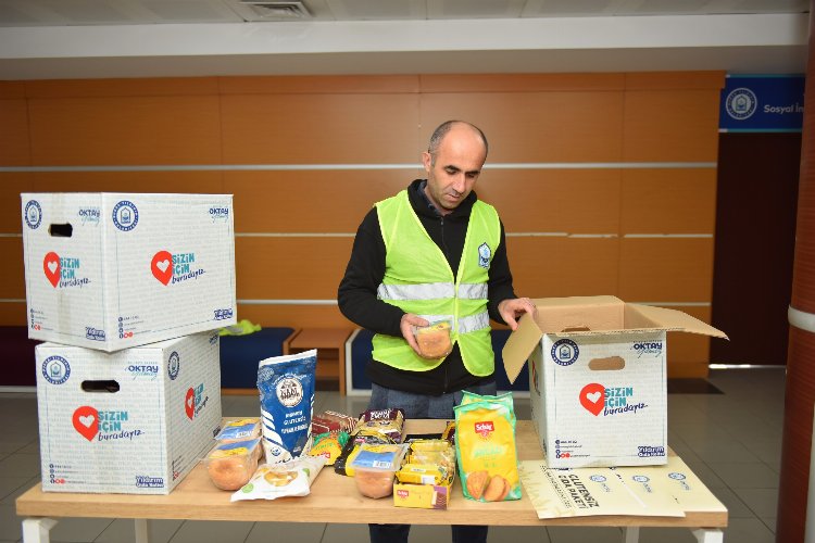 Bursa Yıldırım’da glütensiz koliler dağıtıldı