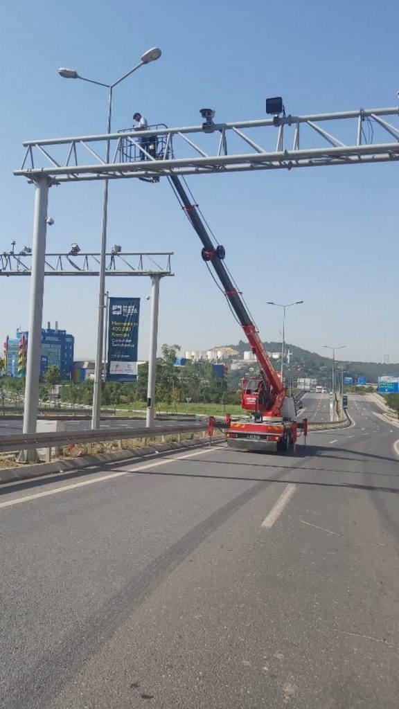 Dilovası’nda parklar 24 saat güvende!