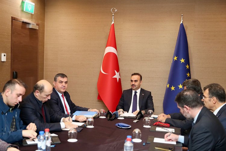 Güneş panelinde hedef dünya ikinciliği