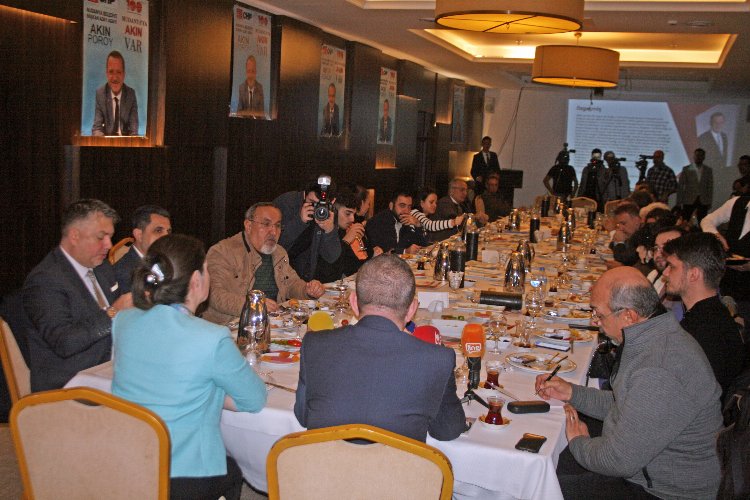 Akın Poroy’dan Bursa basınına Mudanya sunumu