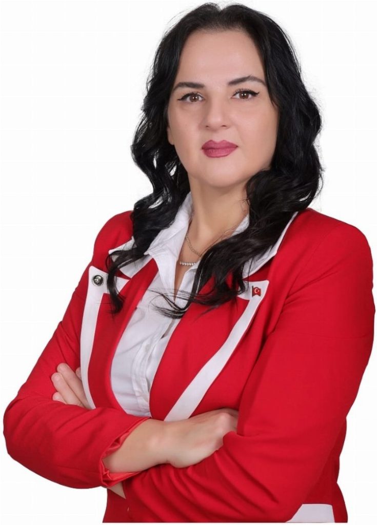 N.Ebru Sakallı Küçükkuyu’yu yeniden inşa edecek!