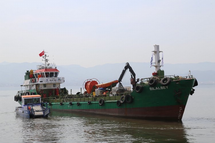 Gemilerden 31 olimpik yüzme havuzu hacminde atık!