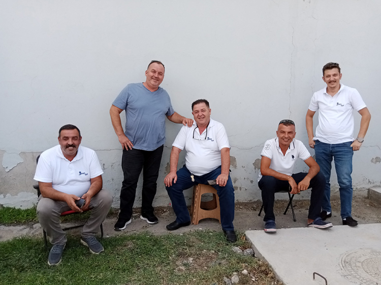 Bursa’da servis şoförleri sıcaklardan şikayetçi