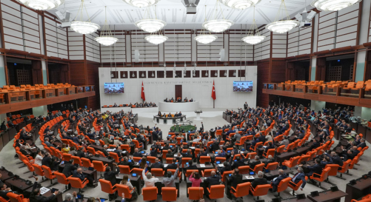 Çok tartışıldı… O düzenleme yasalaştı!