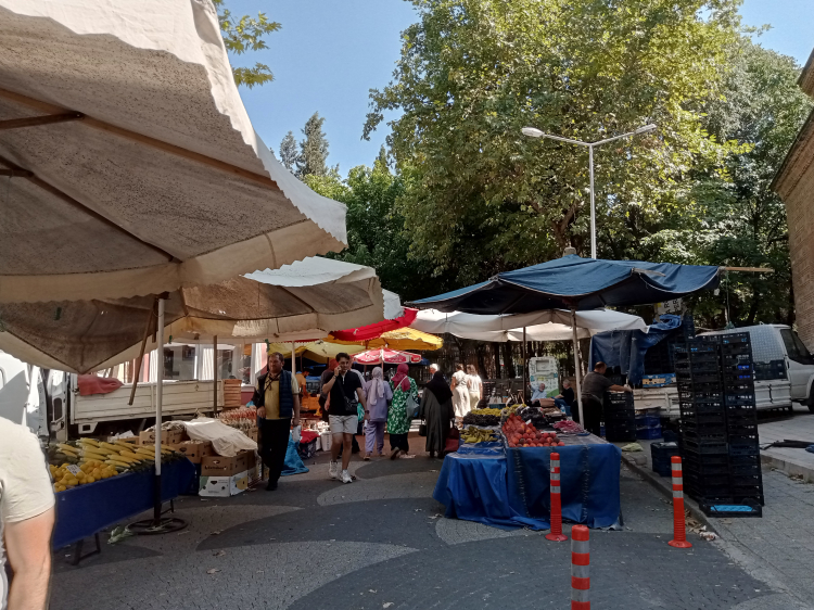 Bursa Muradiye Pazarına yoğun ilgi