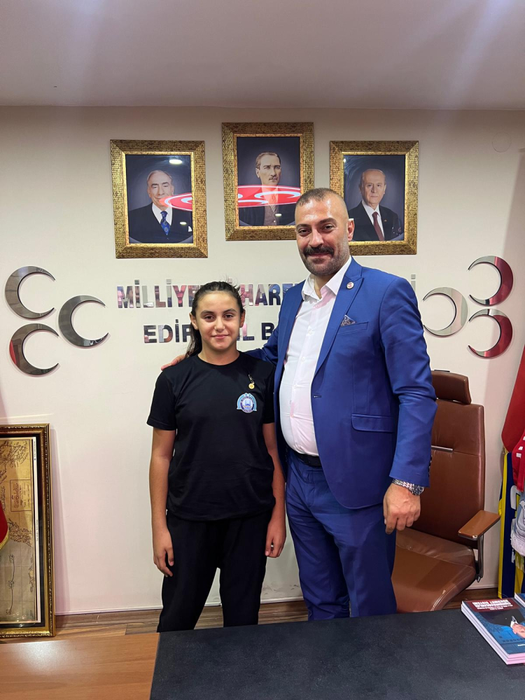 Türkiye şampiyonu Derin Enginar’dan MHP İl Başkanlığı’na ziyaret