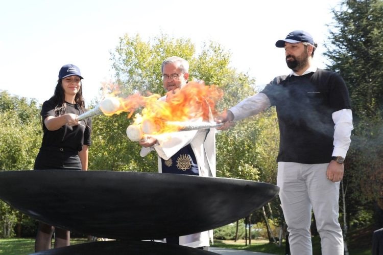 Ankara Üniversitesinde bilim ateşi yandı