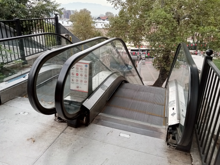 Bursa’da bu yürüyen merdivenlerden çıkan ses vatandaşı korkutuyor