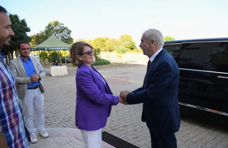Keşan Belediye Başkanı Mehmet Özcan’dan İlknur Kumkale’ye ziyaret