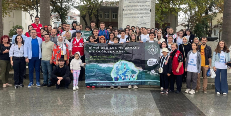 Mudanya’da önce temizlik, sonra çözüm için panel