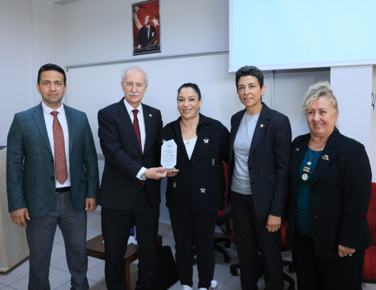 Mustafa Hatipler, Kırkpınar Spor Bilimleri Fakültesi’nin Akademik Kurul toplantısına katıldı