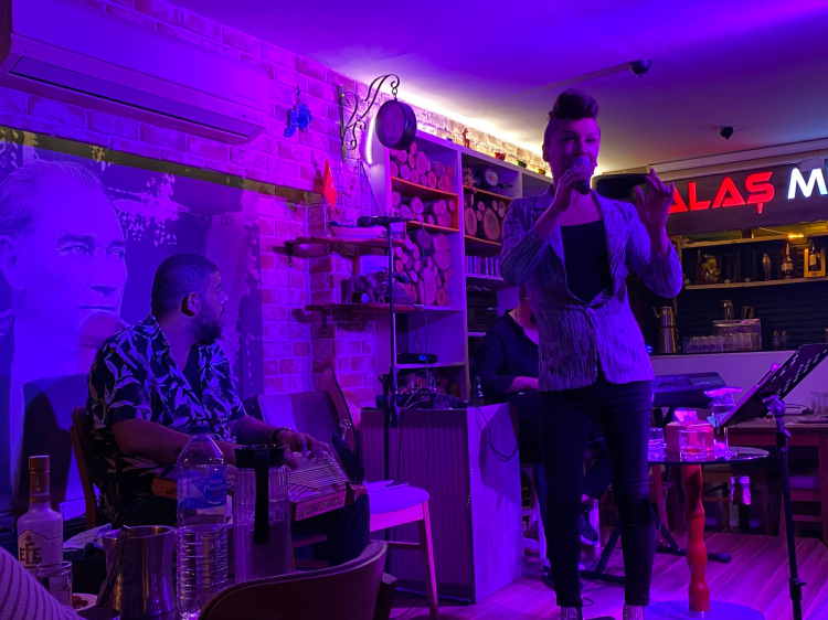 Salaş Meyhane’de Orhan Tonka rüzgarı