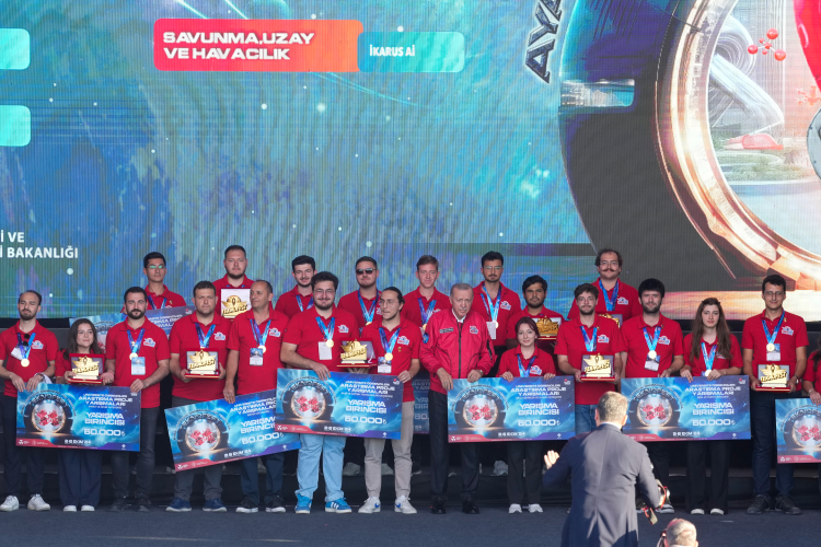 BTÜ’lü öğrenciler TEKNOFEST’ten 4 ödülle döndü