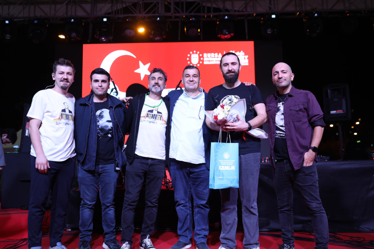 Bursa Gemlik’te 101. yıl coşkusu