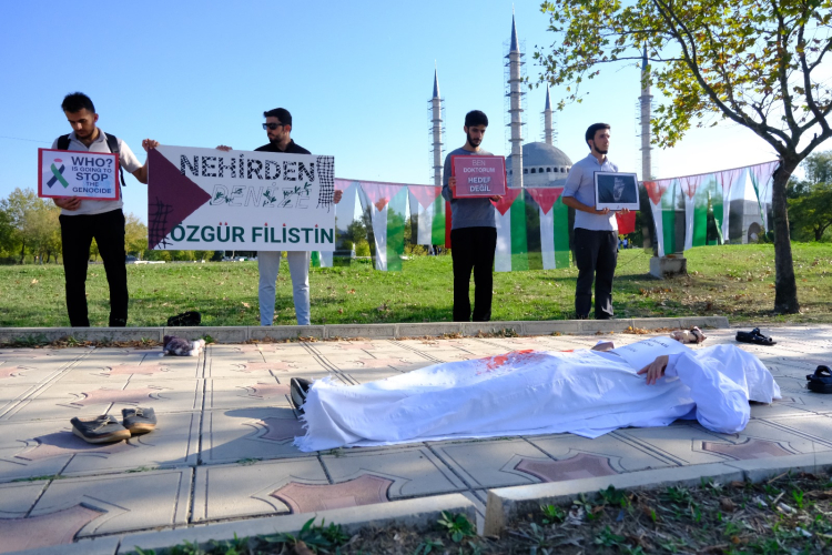 Bursa Gönüllü Kuruluşlar Platformundan Filistin’e destek