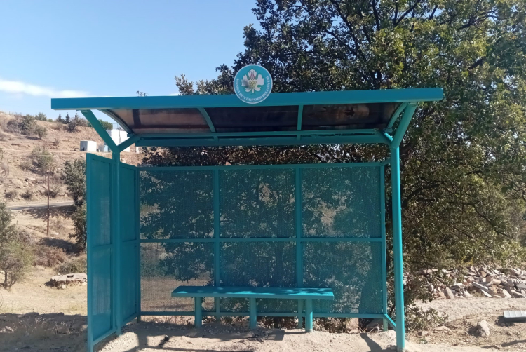 Manisa Kula’da otobüs duraklarına bakım