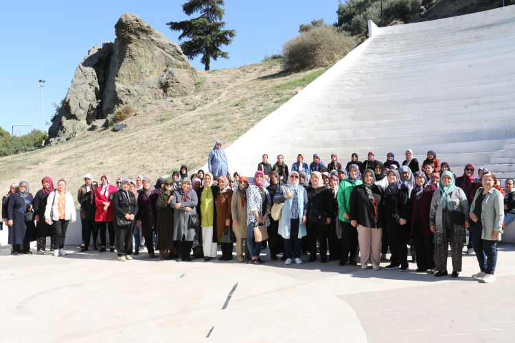 Manisa’da 90 Kişilik kafileden tarihi mekanlara ziyaret