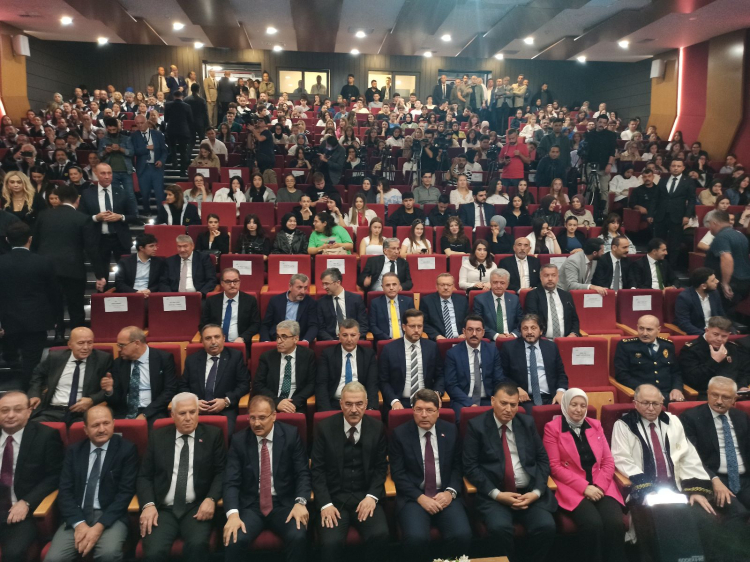 Mudanya Üniversitesinin akademik yıl açılışını Adalet Bakanı Yılmaz Tunç yaptı