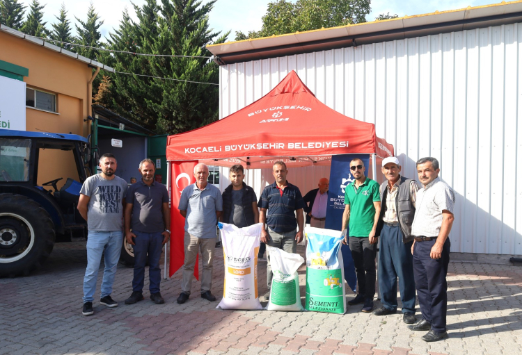 Kocaeli’de 100 bin dekar tarla arazisine Büyükşehir desteği