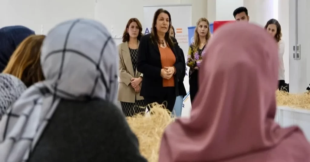 Adana Büyükşehir’den kadına yönelik atölye ve söyleşi…