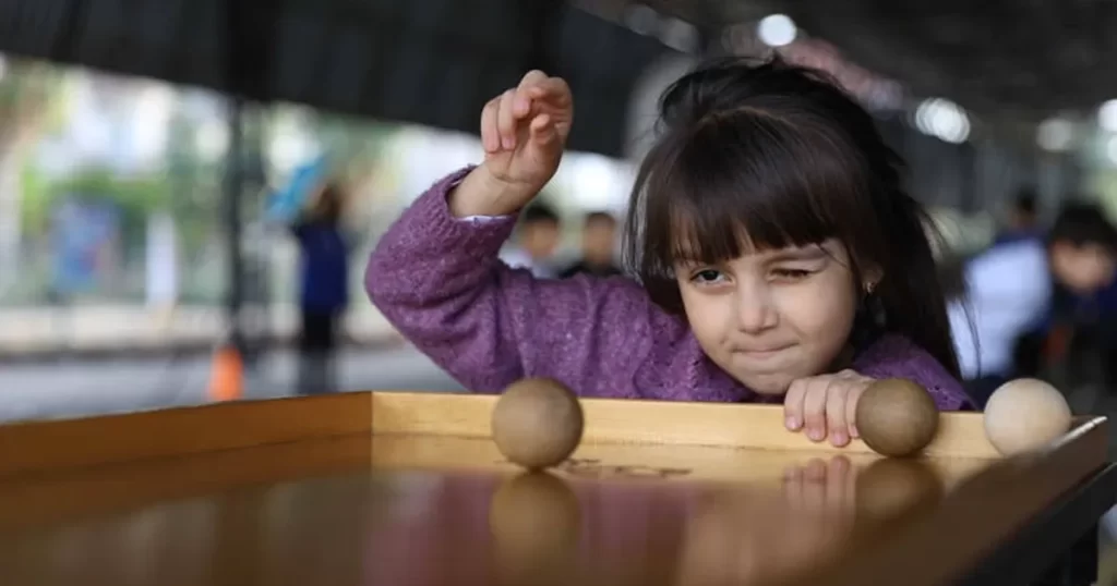 Antalya Konyaaltı’nda spor ve eğlence bir arada