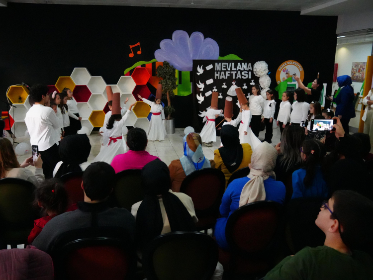 Düzceli minikler Mevlana’yı andı
