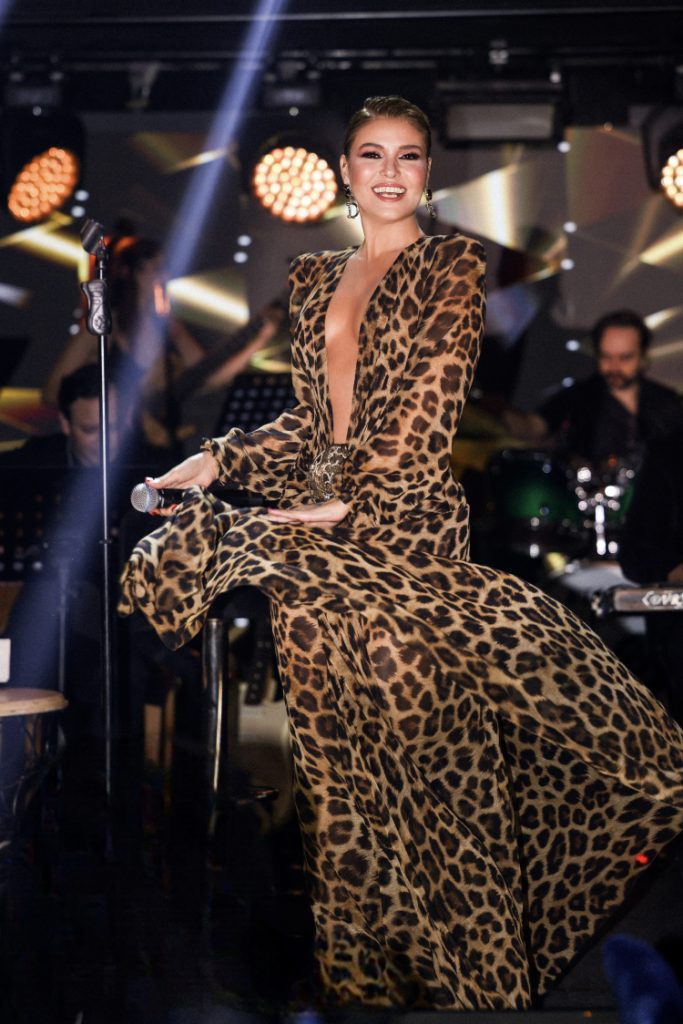 Gülben’e leopar çok yakıştı