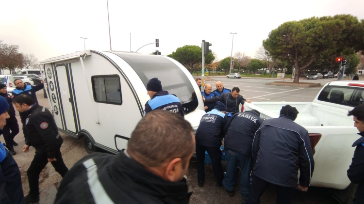 İstanbul’da karavan operasyonu!