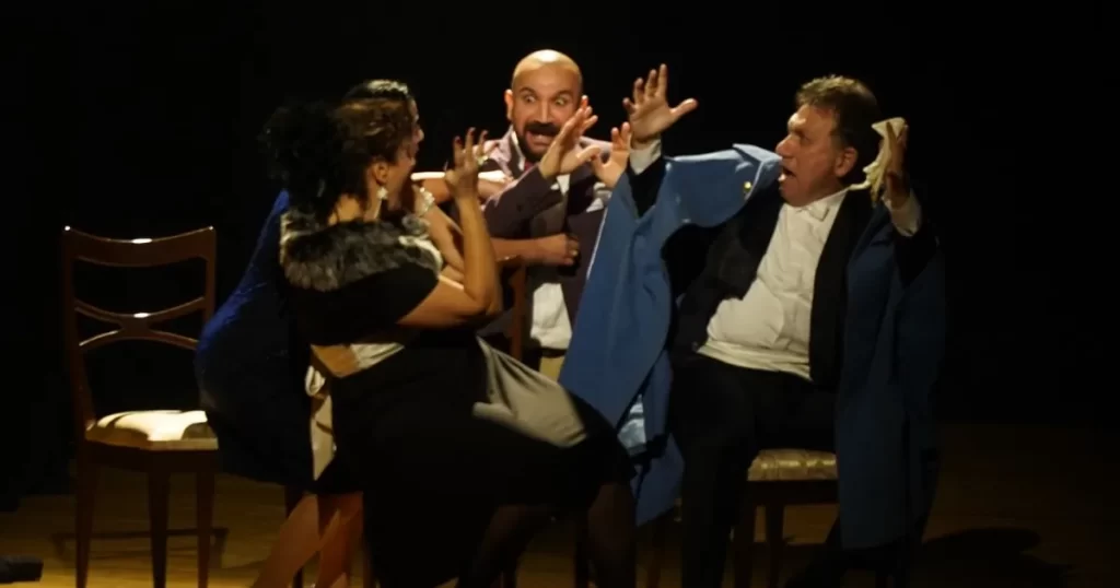 İzmir’de Mahalle Tiyatroları perdesini 6. kez açtı