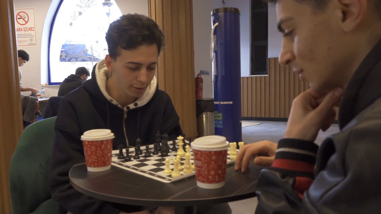 Bursa B Kafe’de ‘çevrimdışı’ etkinliği