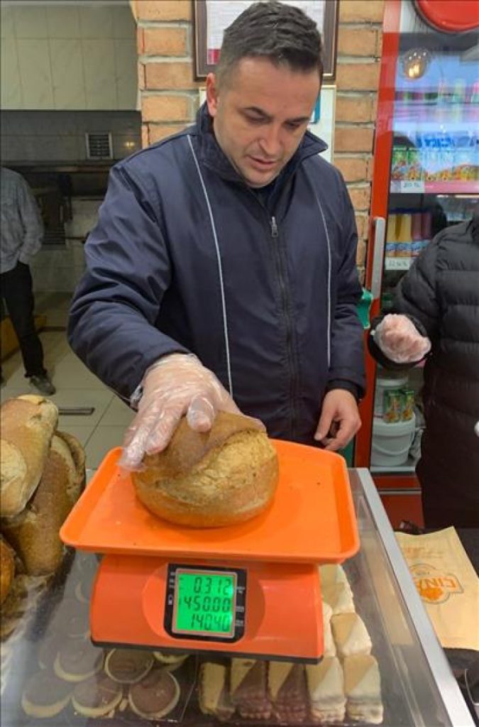 Zabıtadan Bursa İnegöl’de ekmek fırınlarına denetim