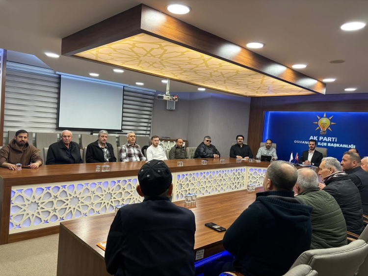 Bursa Osmangazi’de AK Parti mahalle başkanlarıyla buluştu