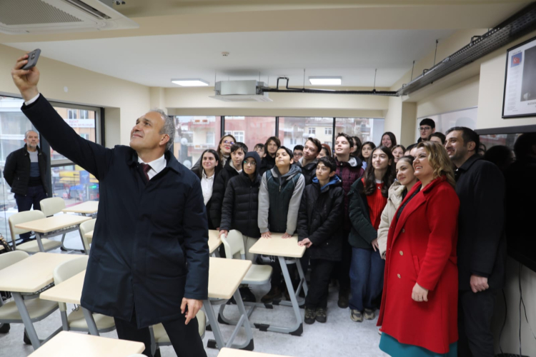 İzmit’te Ali Nazile Yıldız Çınar Akademi LGS Merkezi açıldı