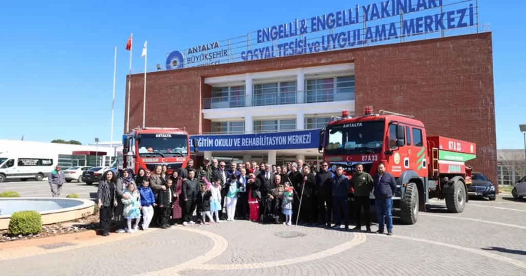 Antalyalı Down sendromlu çocuklar eğlendi