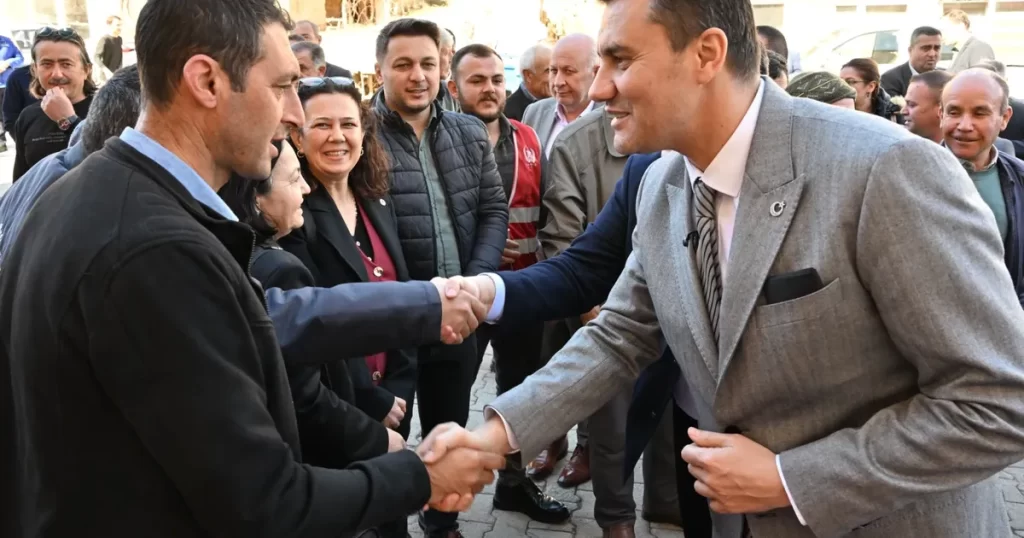 Başkan Zeyrek Manisa’da halkla buluştu