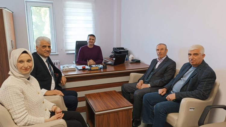 Bilecik Pazaryeri’nde AK Parti’den 14 Mart ziyareti