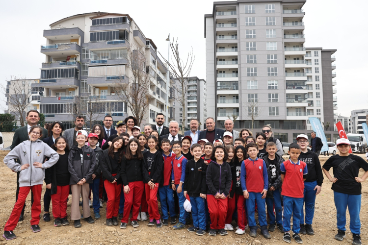 Bursa Nilüfer’de fidanlar toprakla buluştu