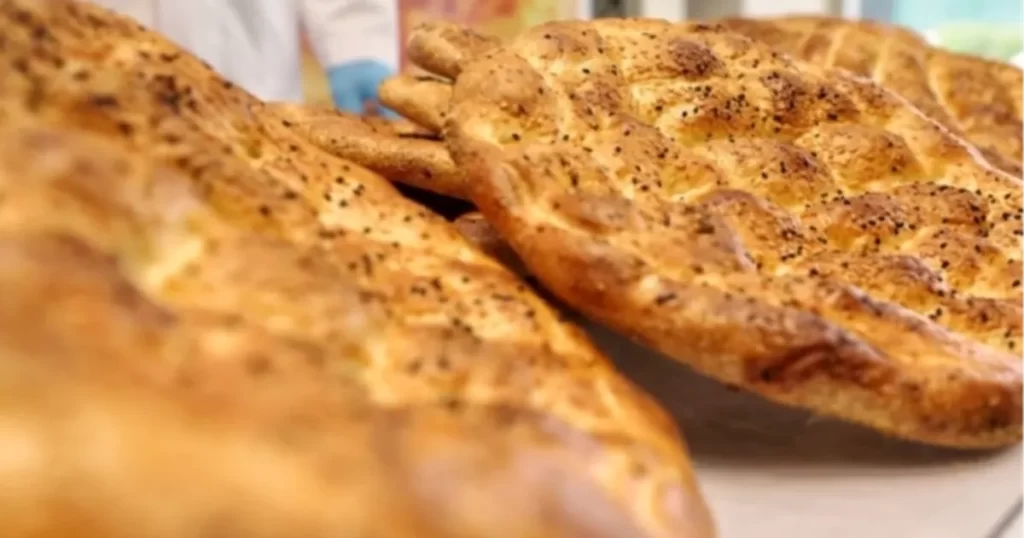 Bursa’da 450 gramlık BESAŞ ramazan pidesi 20 TL
