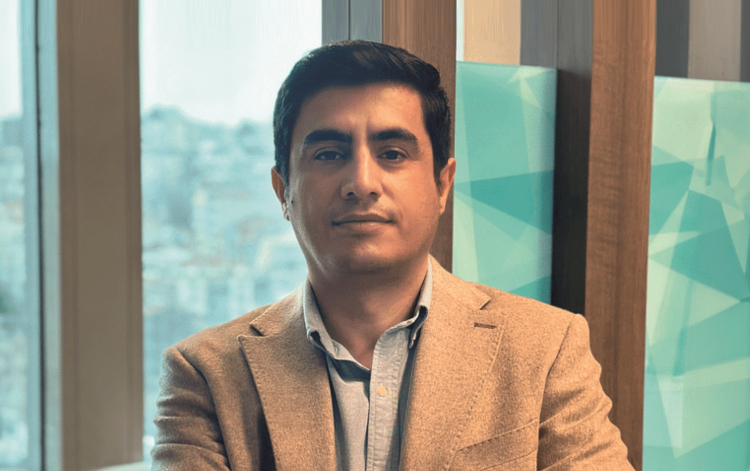 Depremde felç kalanları robotlar ayağa kaldırıyor