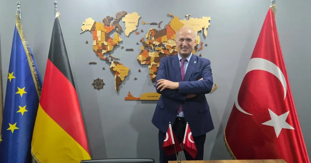 Gerontolog Dr. Kemal Aydın’a büyük onur