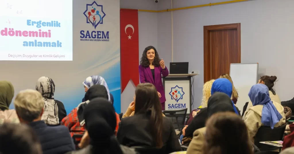 Konya Selçuklu’da SAGEM’den ‘ergenlik’ semineri
