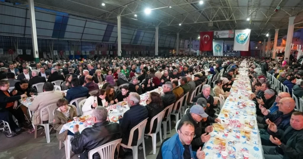 Manisa’da Bereket Sofrası Saruhanlı’da kuruldu