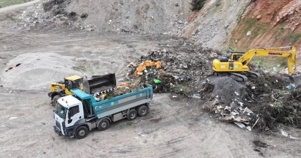 Manisa’da kaçak dökümlere 7/24 denetim