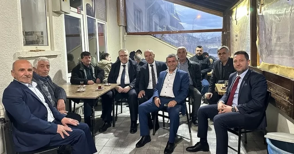 AK Parti Pazaryeri’nde bayram coşkusu