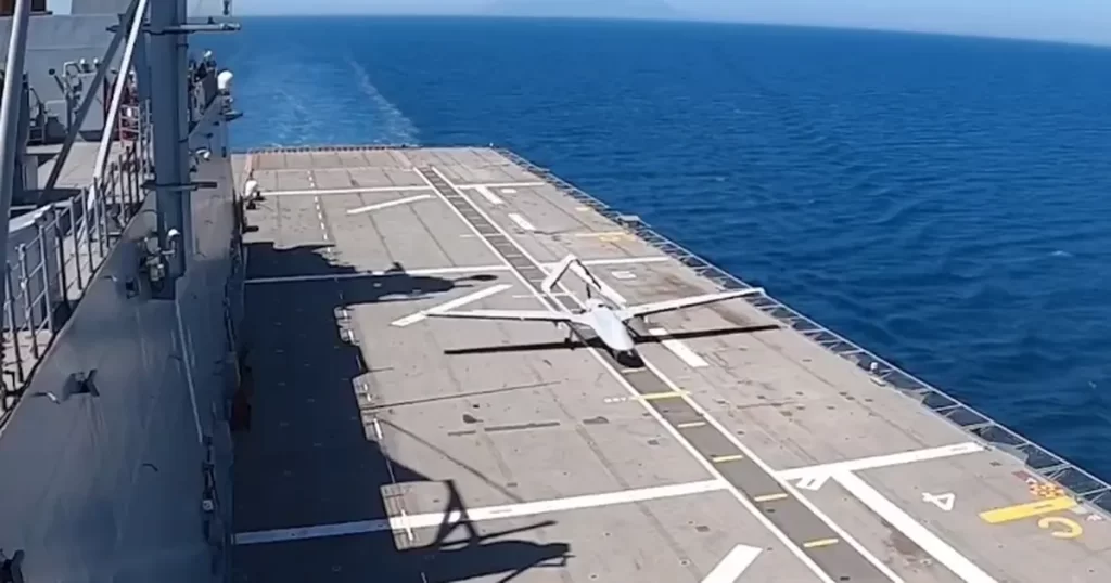 Bayraktar TB3, TCG Anadolu’da tarih yazdı