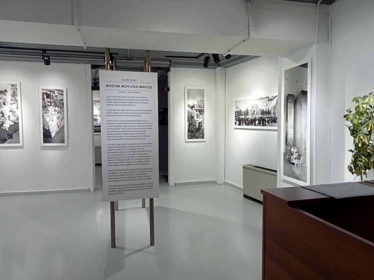 Bursa Nilüfer’de ‘Enine Boyuna Bakış’ sergisi